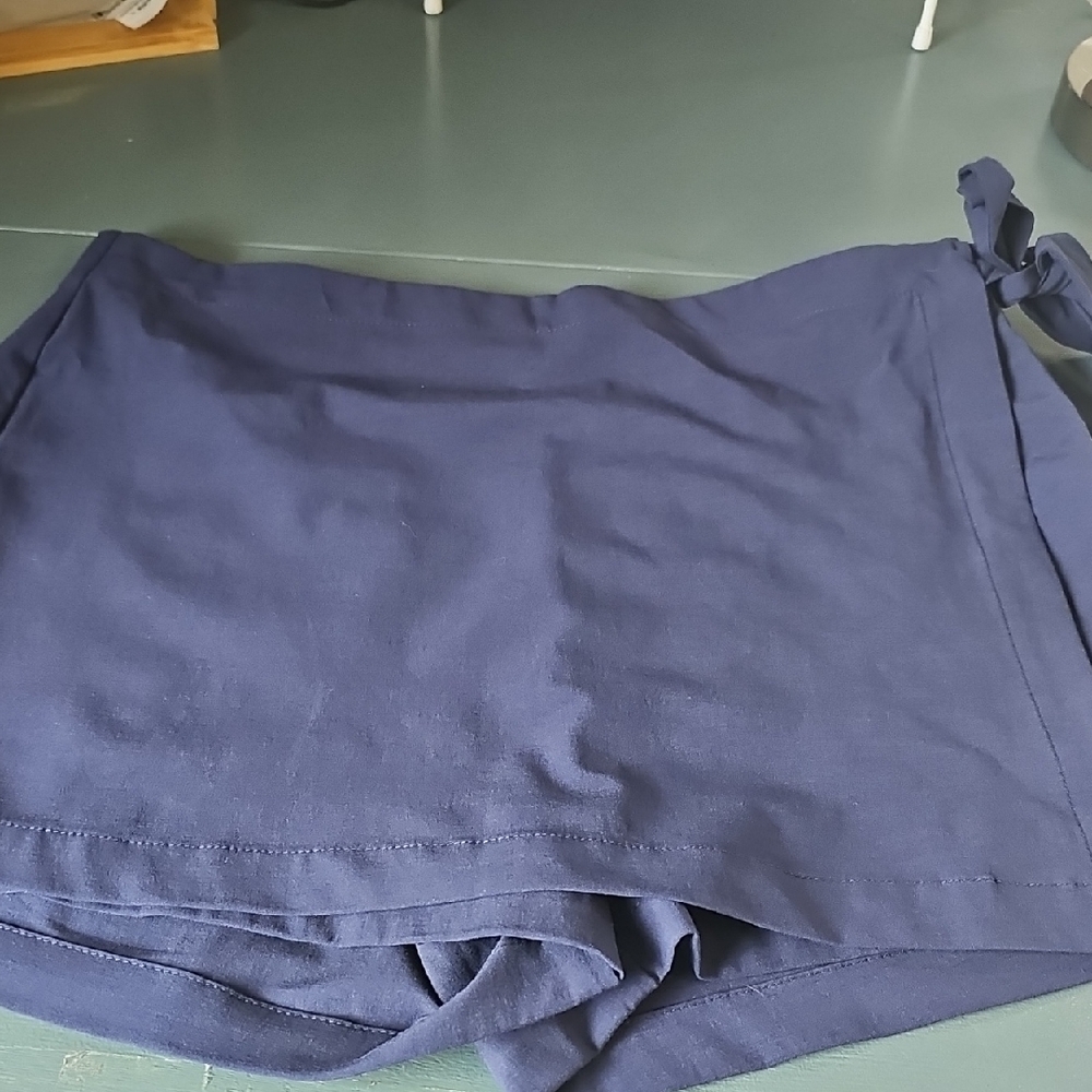 Navy Blue Women's Shorts, By Southern Tide. Size 8. Golf Tennis.